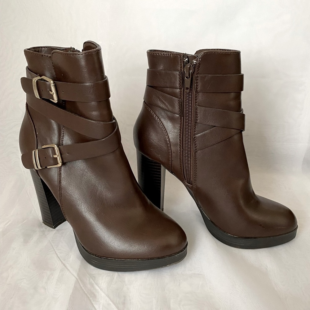 Forever 21 brown faux leather booties
